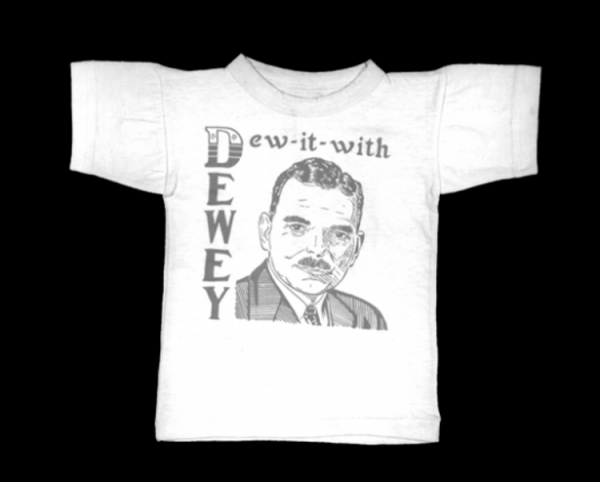 historia-das-camisetas-camiseta-dewey-dew-it-with 3